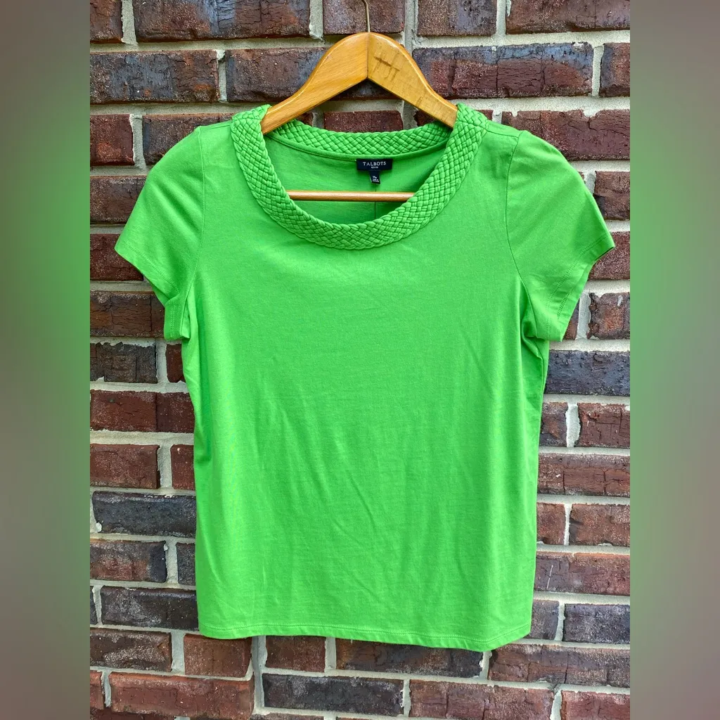 Talbots  MP Vibrant Green Braided crew neck Short Sleeve soft tee - Image 2