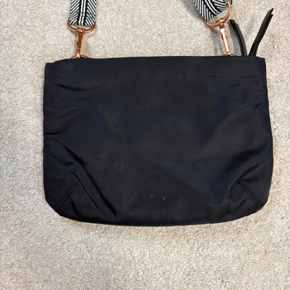 Lululemon Hip To Be Free Bag Print Black Mirage Convertible Adjustable - Image 5