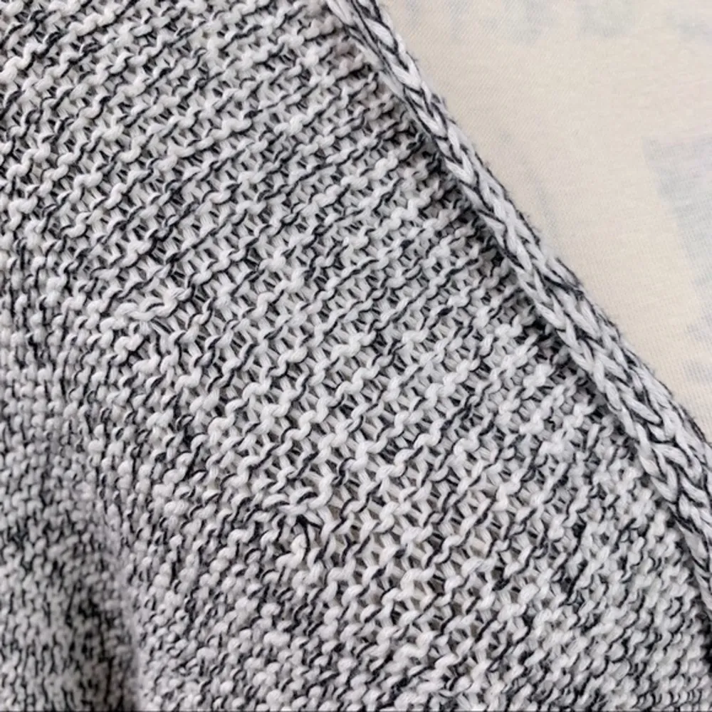 Kimchi Blue Marled Wrap Sweater Size M - Image 7