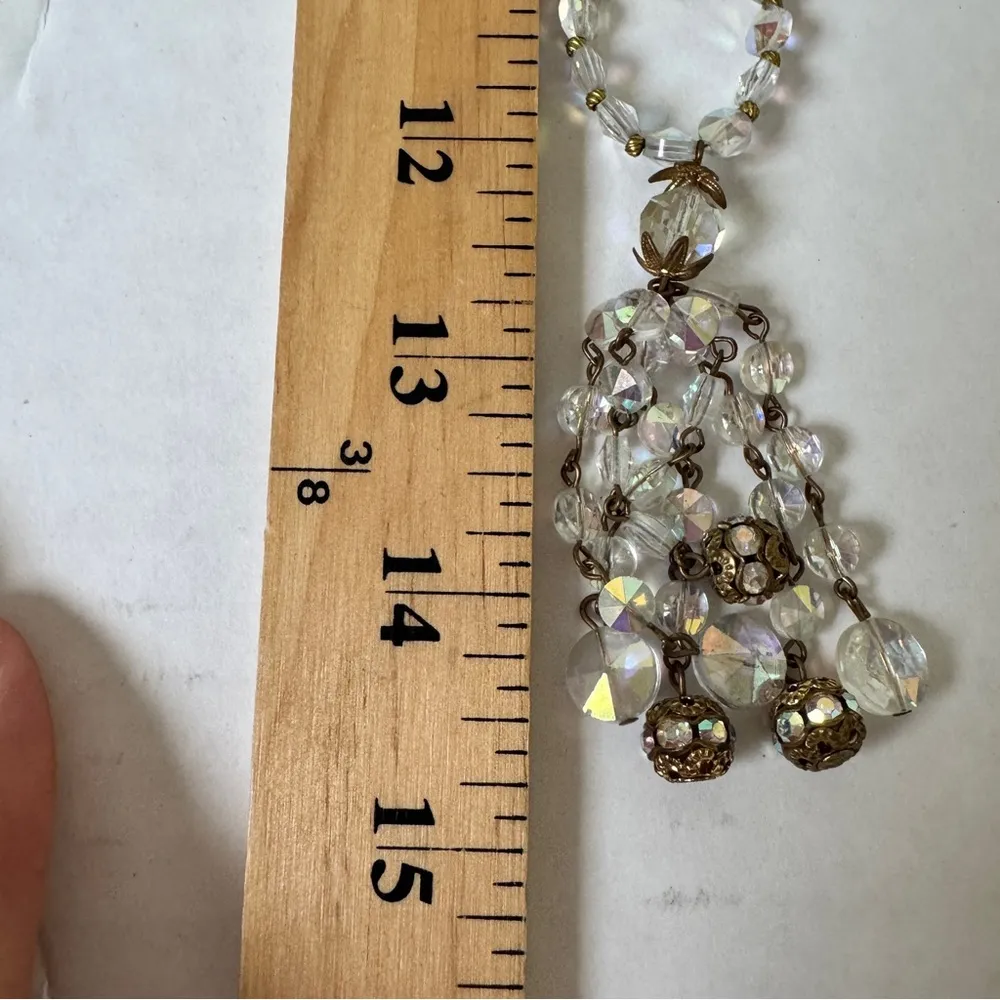 Vintage AB Crystal Gold Tone Filigree Chandelier Pendant Necklace Estate Jewelry - Image 4