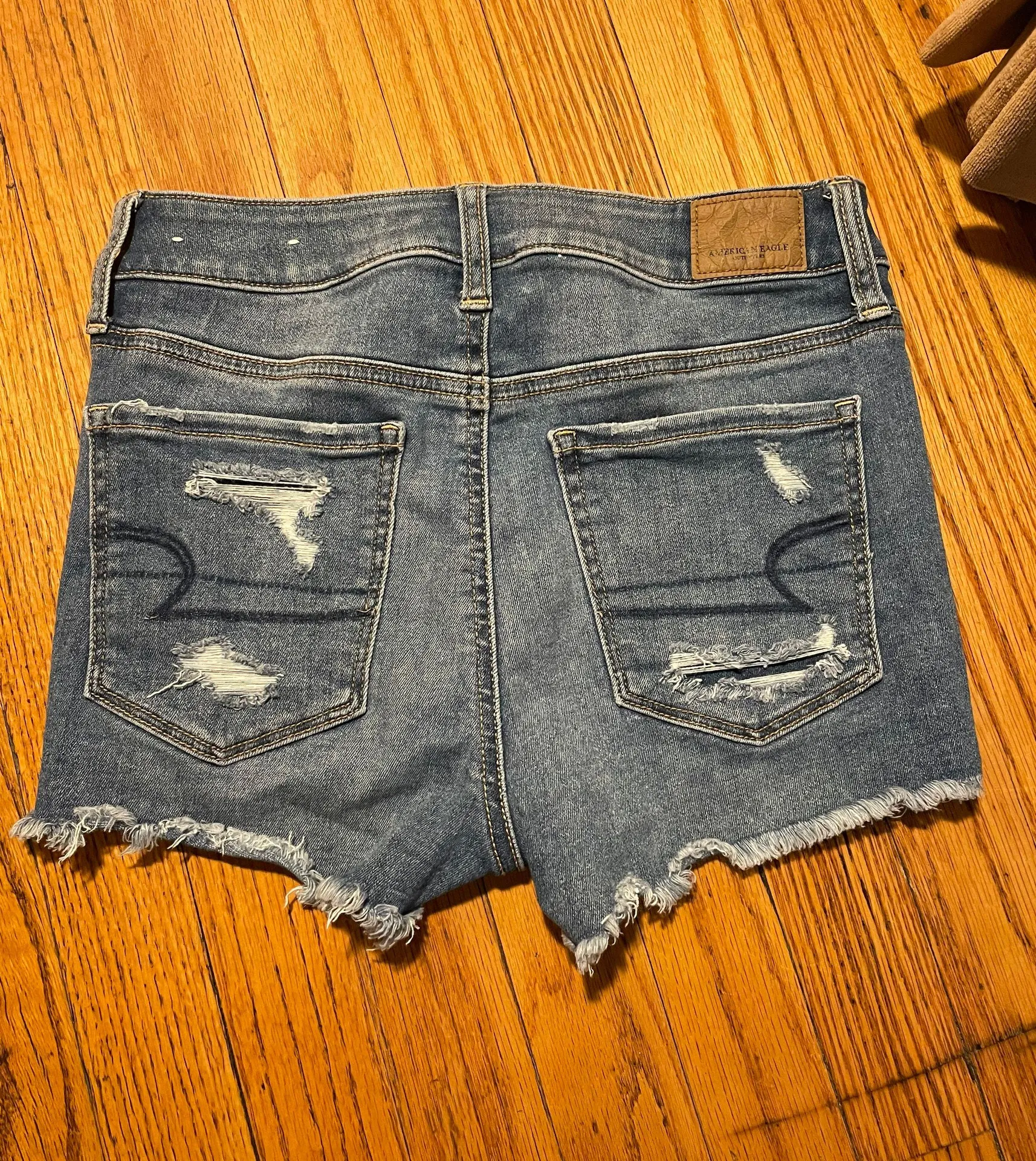 American Eagle Shorts - Image 2