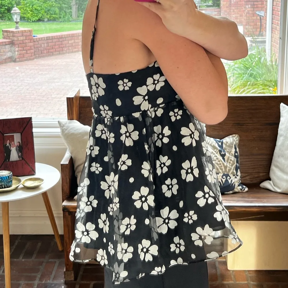 Boutique  Dee Dee floral sheet overlay tank - Image 3