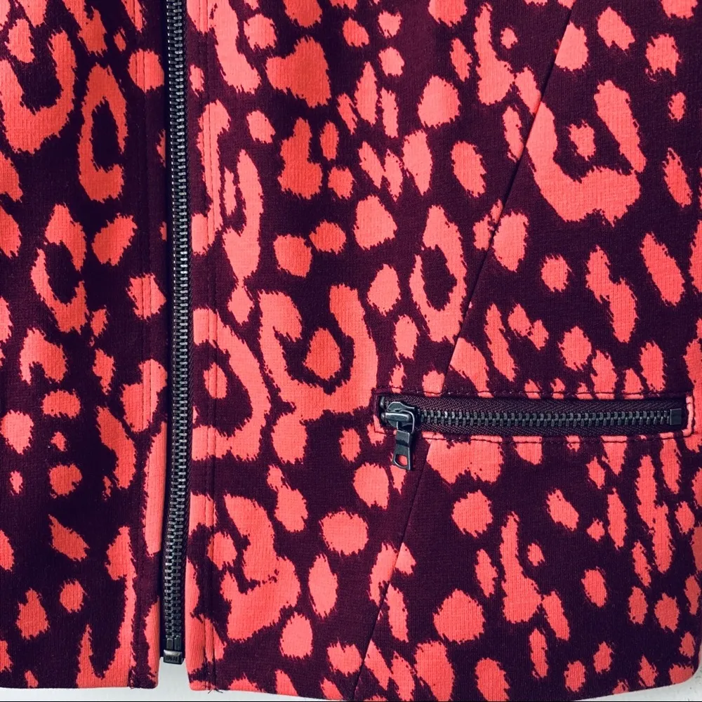 GAP Leopard Print Cropped Jacket - Image 5