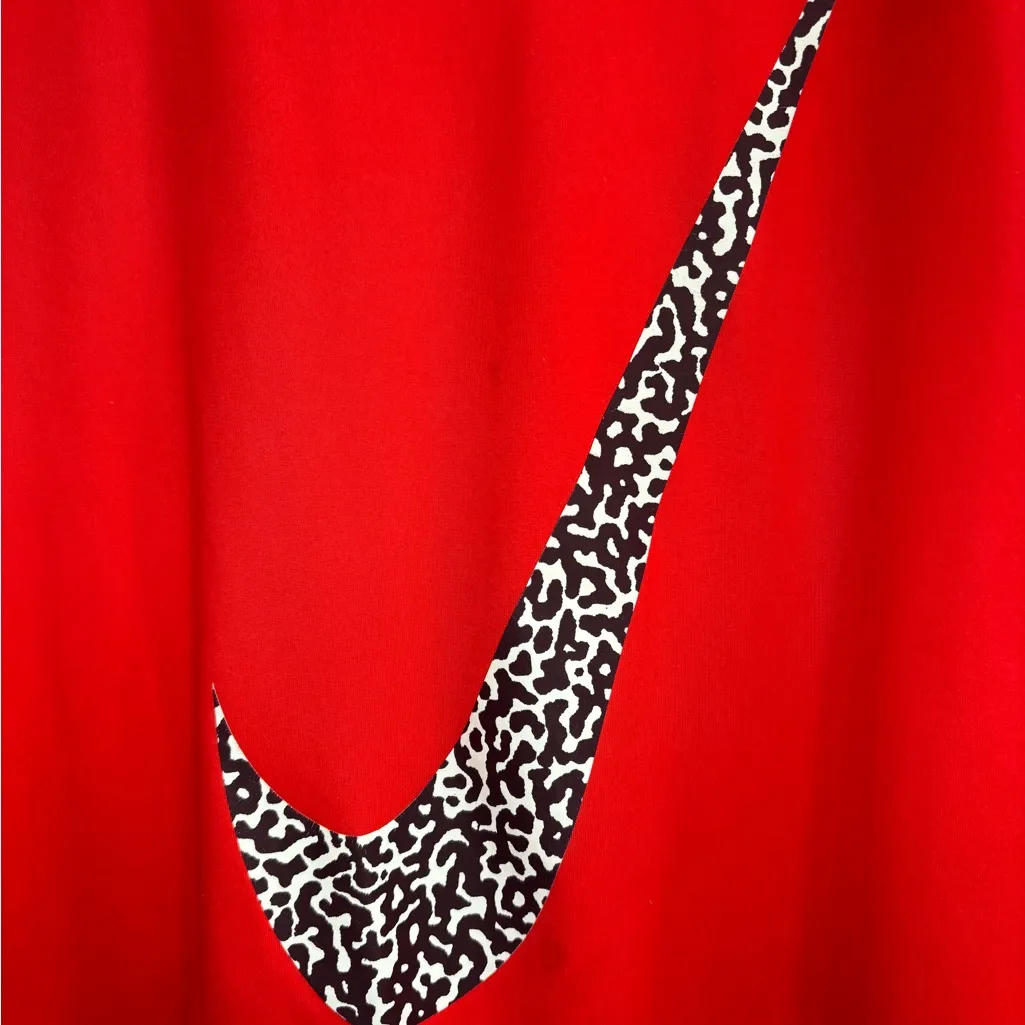 Nike Mezzo Big Swoosh Dri-Fit V Neck Shirt, Women’s Size XL - Image 3