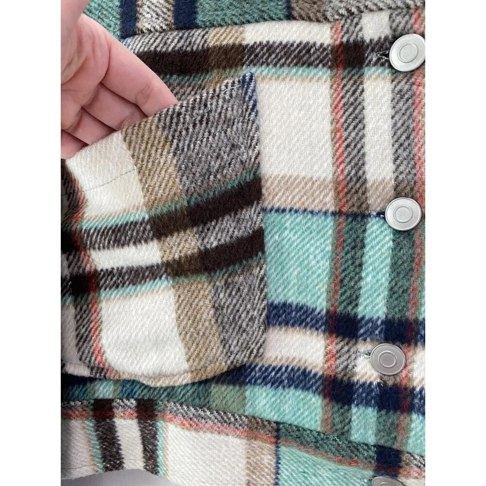 HYFVE  Size Medium Cropped Plaid Flannel Shacket Jacket Teal Tan Back Buttons - Image 7