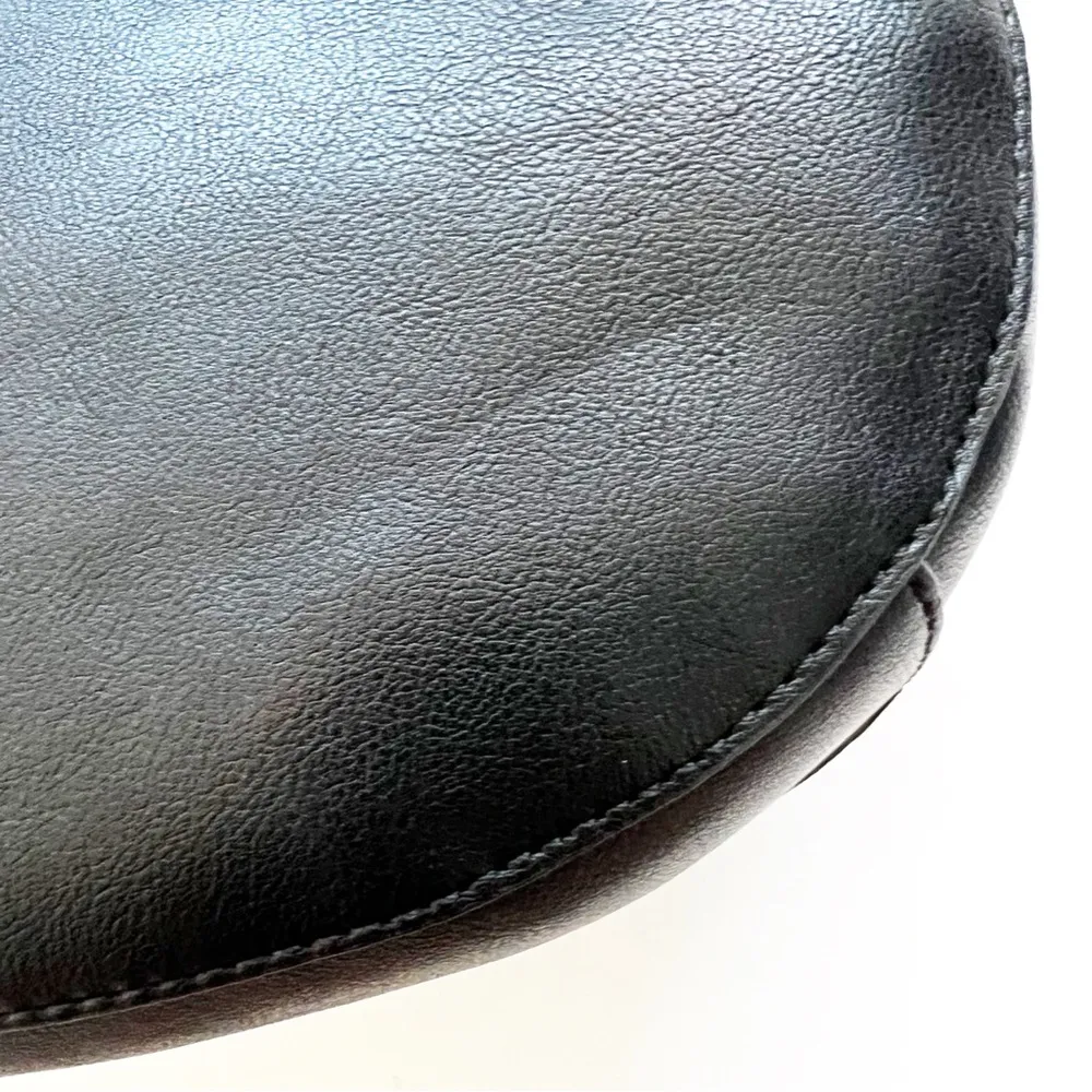 Frye  & Co Vegan Leather Saddlebag Crossbody Black New with Tags Fall Equestrian - Image 13