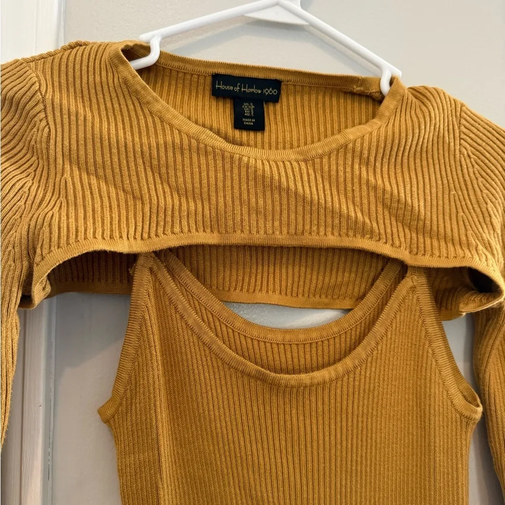 House Of Harlow Ribbed Knit Body Con Dress with Shaw Gold Mustard Size Small - Image 6