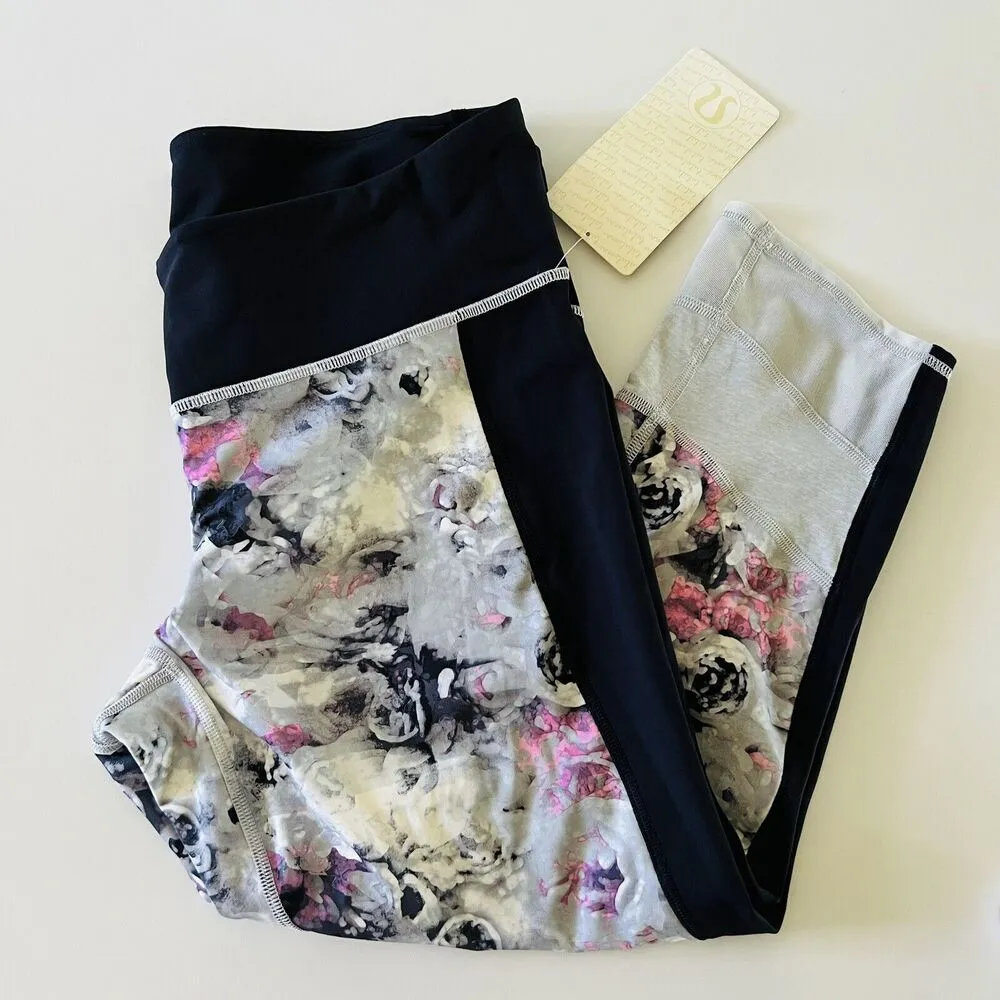 LULULEMON ATHLETICA White Deep Navy Blue If You Are Lucky Crop Leggings - US 12 - Image 3