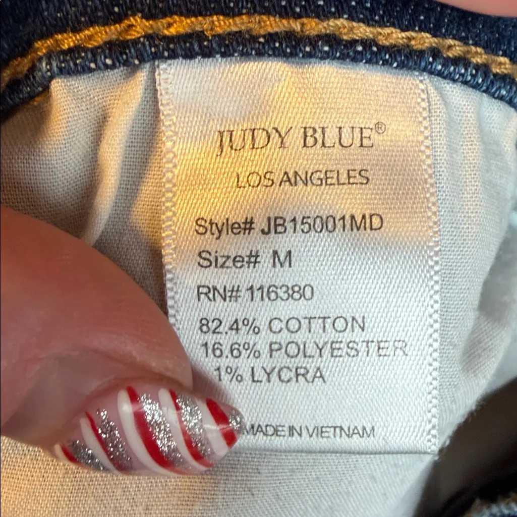 Judy blue jean shorts medium - Image 4