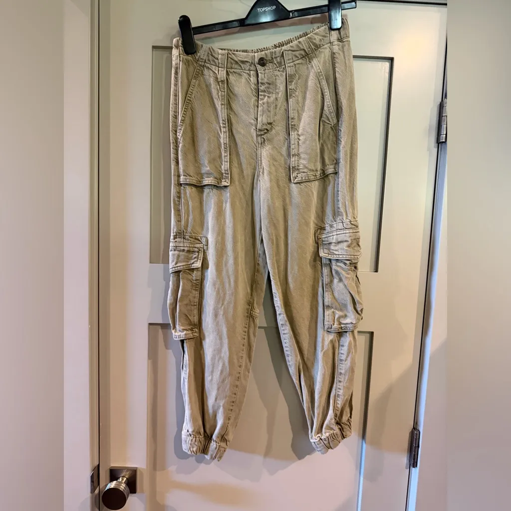 All Saints Washed Olive Cargo Pants! Women’s 6! New W/O Tags. Perfect shape! - Image 7