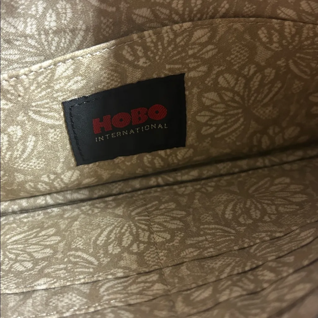 Brown leather wristlet - Image 2