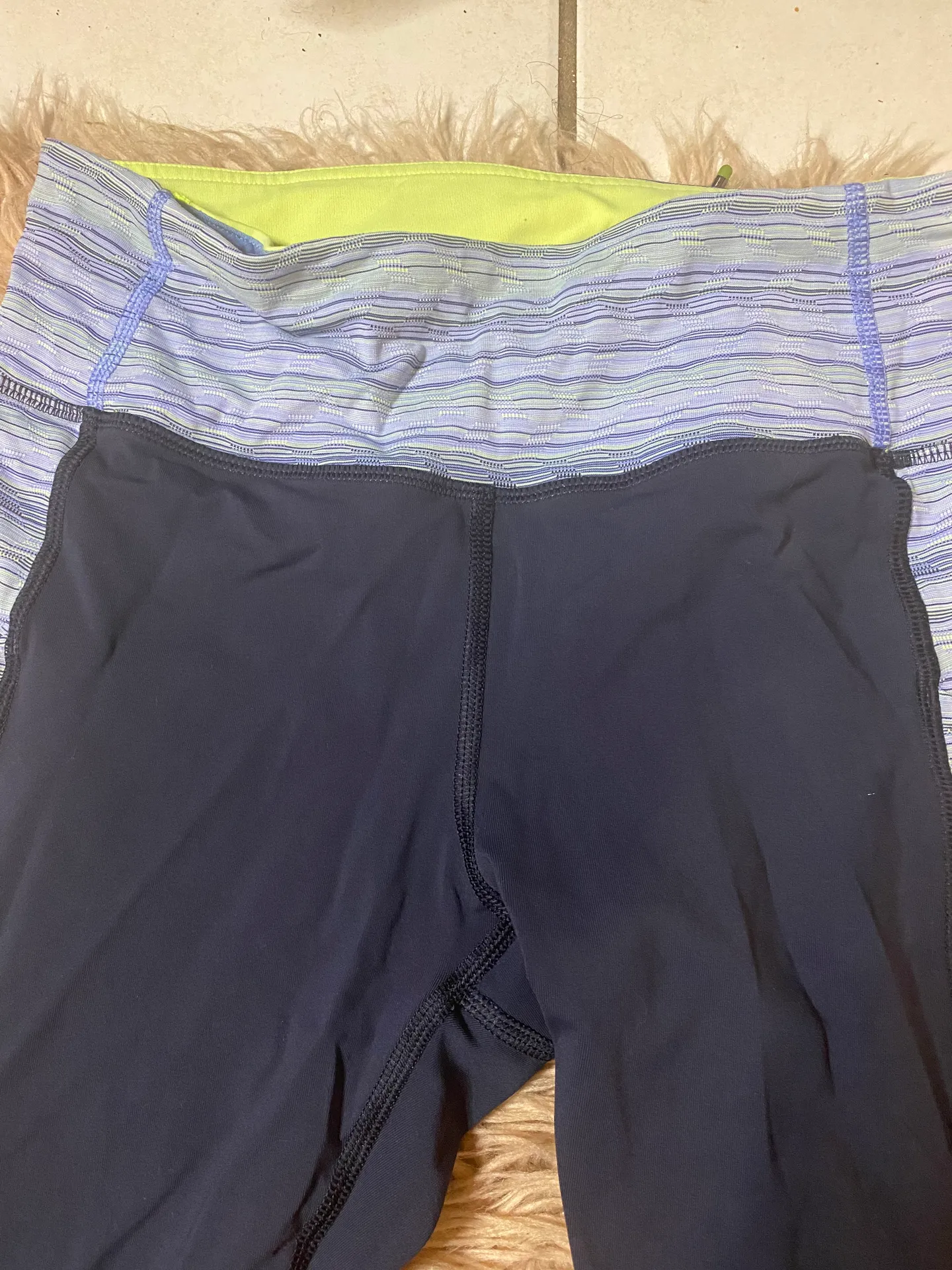 Lululemon Leggings Size 6 - Image 6