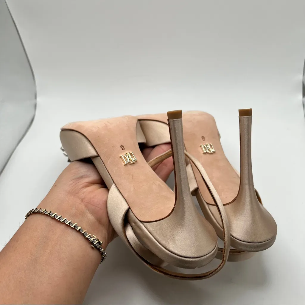 NWOB Badgley Mischka pumps Kaley Pointed Toe Stiletto nude size6 butterfly bling - Image 11