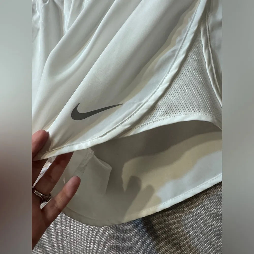 Women’s Nike Drifit Running Shorts White Medium - Image 5