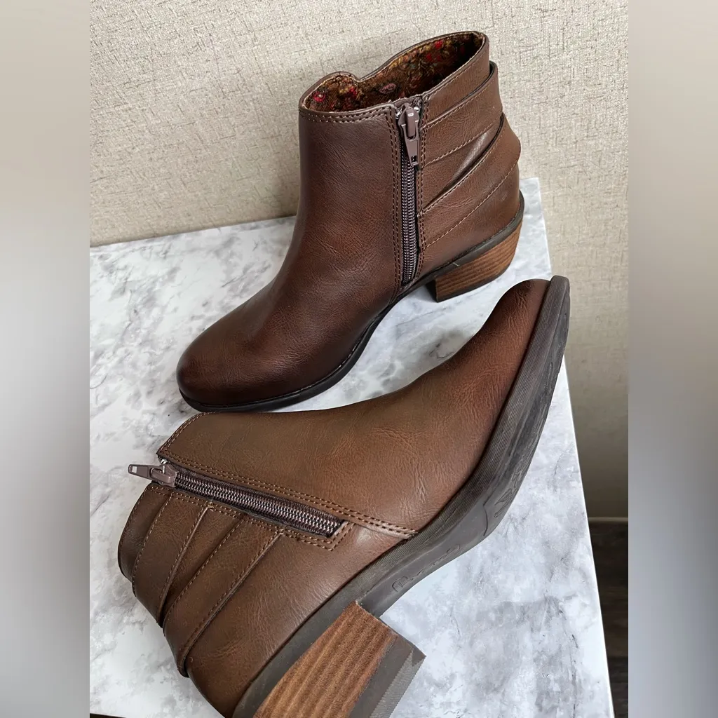 b.o.c. Lydia Dark Brown Ankle Booties with Buckle Sz 6M - Image 7