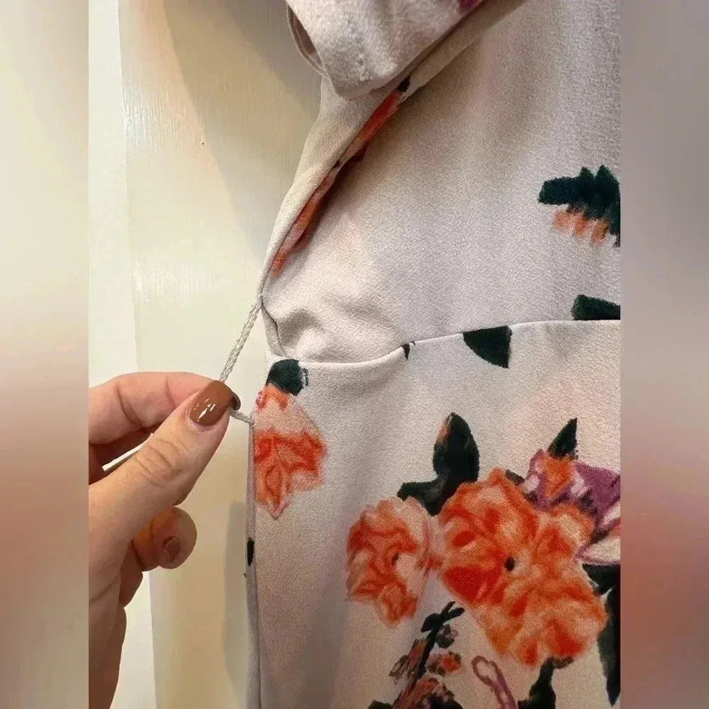 Rachel Roy | Blush Light Pink Floral V - Image 5