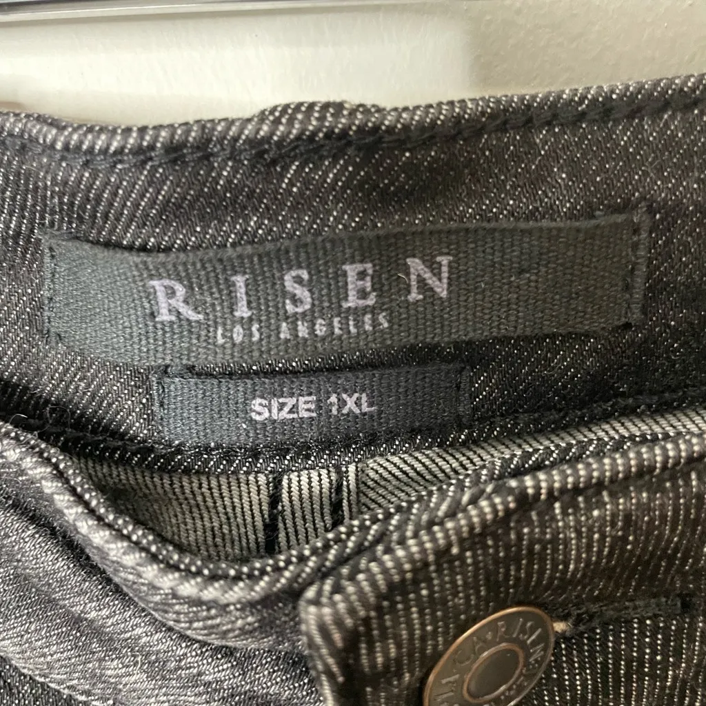 Risen Los Angeles Distressed Boyfriend Straight Cropped Jeans Raw Hem 1XL NWT Black Size undefined - Image 9