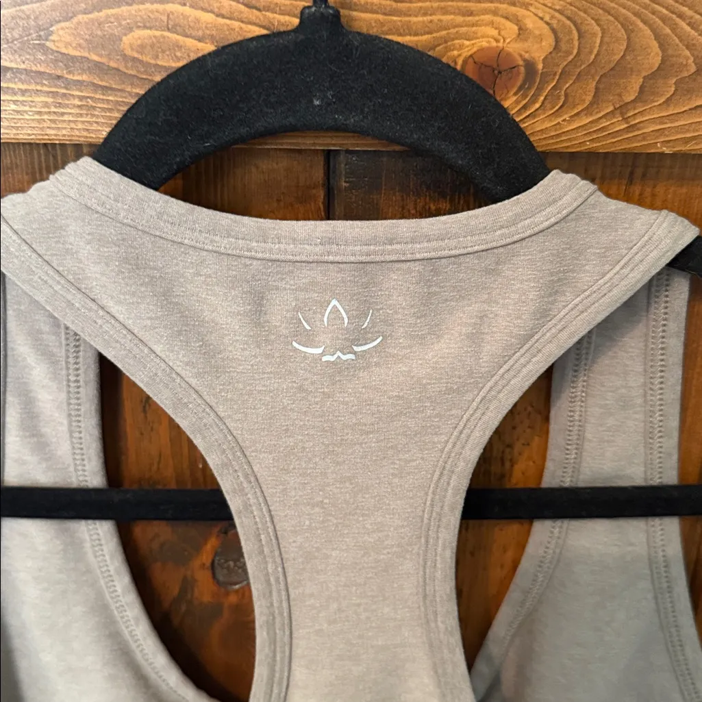 Beyond Yoga  Spacedye Step Up Racerback Tank, Beige, Size M - Image 6