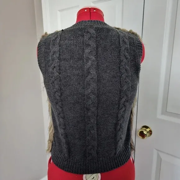 Miss Me Faux Fur Cable Knit Vest - Size L - Image 11