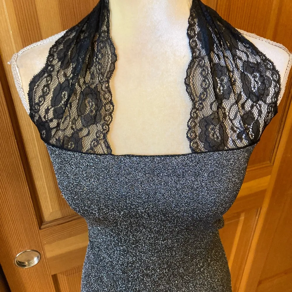 New, Silver Sequin Mesh Bandeau Top. Size 6 - Image 6
