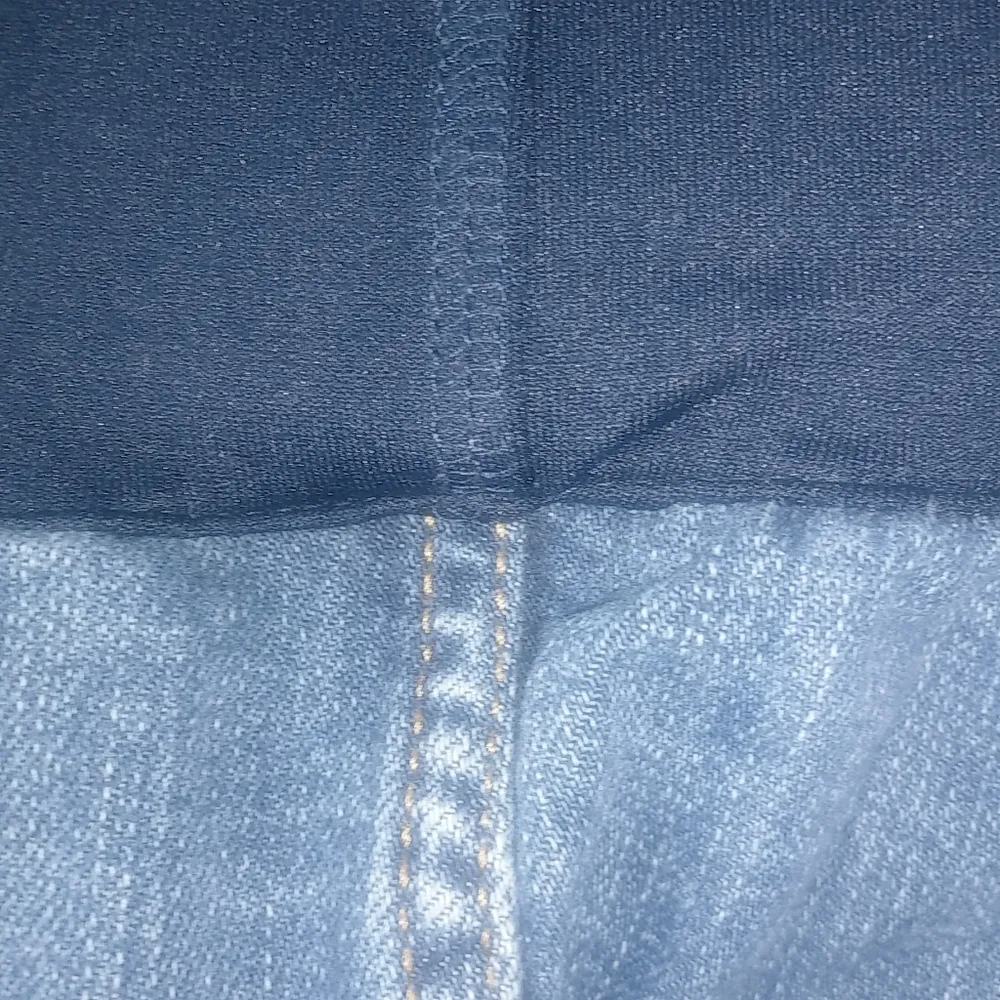 Liz Lange Maternity 2 Jeans Blue Size undefined - Image 3