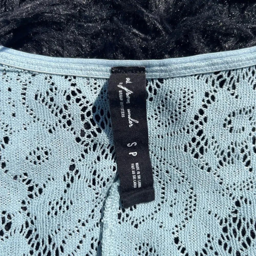 Urban Outfitters lace crop top - Image 4