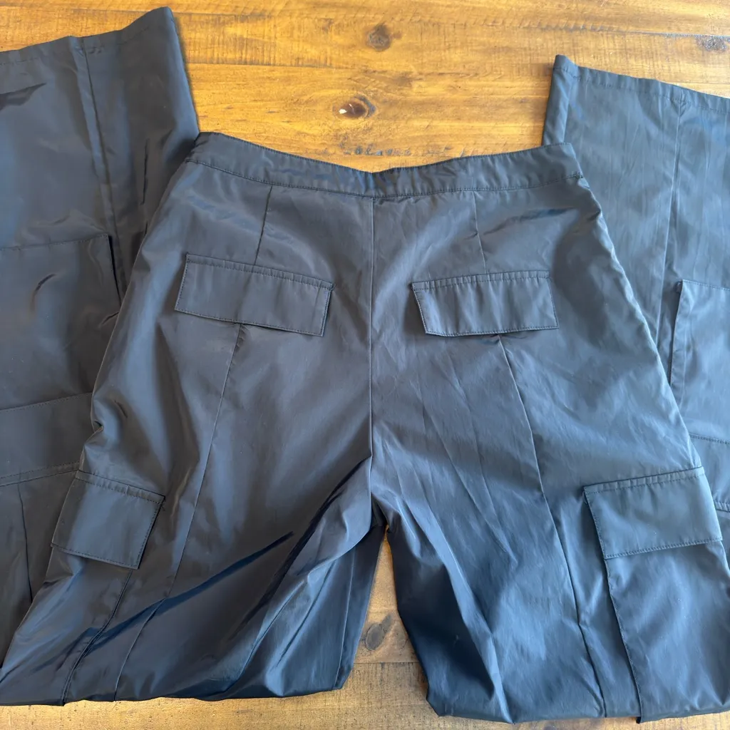 White fox boutique Black cargo pants small New! - Image 3