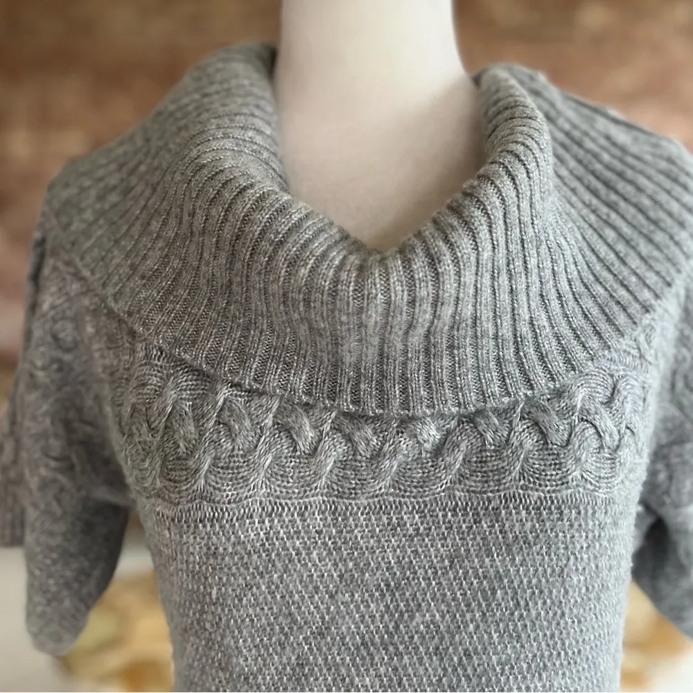 WHBM Sweater Gray Cowl Neck Cableknit S Lunch Brunch Chic Cozy Preppy Office - Image 6