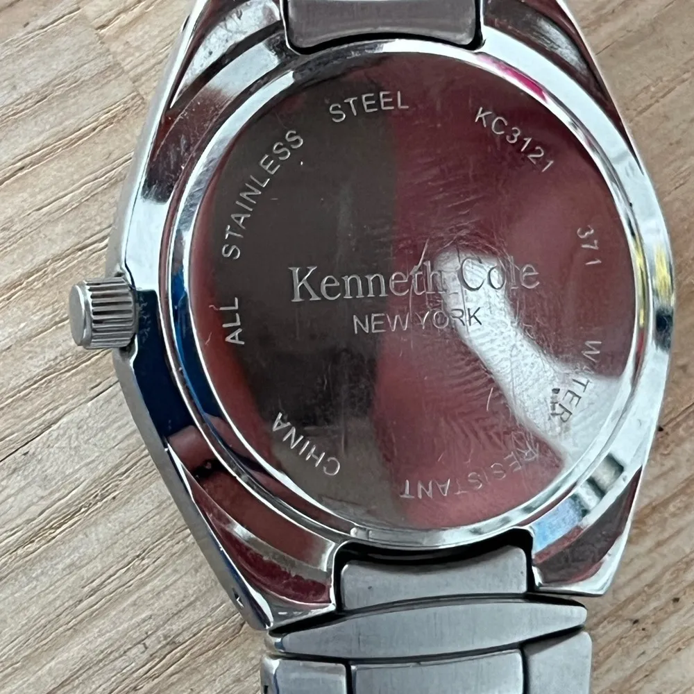 Kenneth Cole New York Watch Stainless Bracelet Gray Metallic Dial Date Window - Image 9