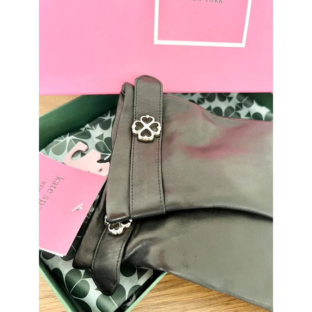 NWT Kate Spade Leather Flower Buckle Logo Gloves Black Women's Size M - Image 2