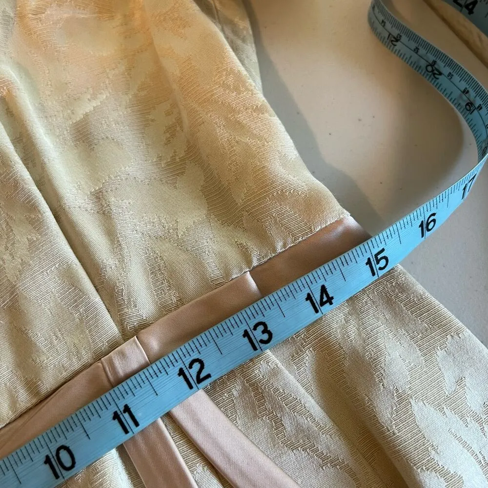 Vintage Handmade 1960s Cream Tapestry Bow Detail Short Sleeve Knee Length Dress Pink Size M - Image 11