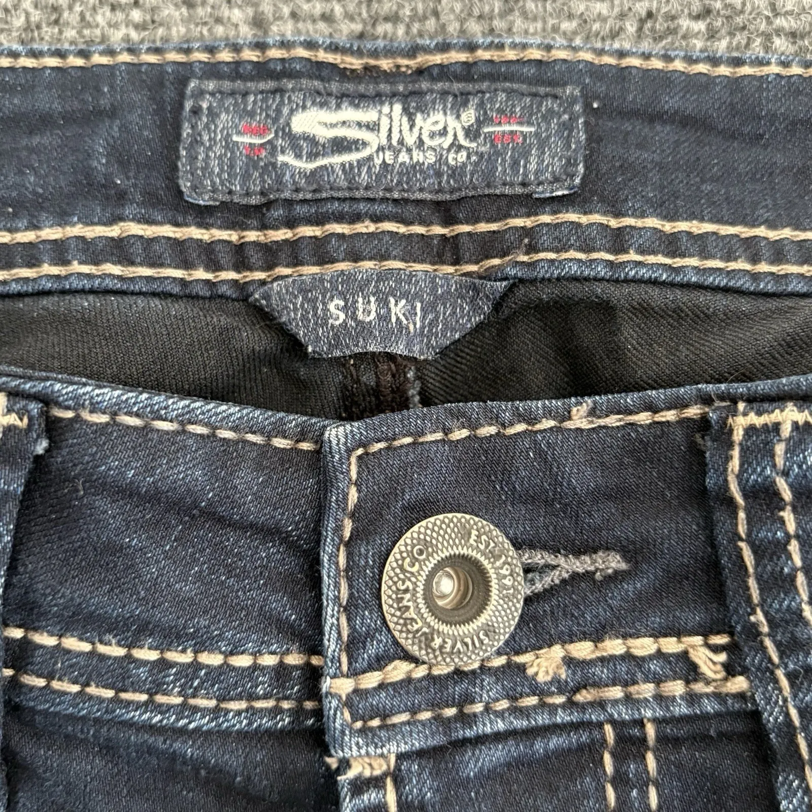 Silver Suki High Straight Jeans Women 28x32 Long Super Stretch Dark Thick Stitch - Image 4