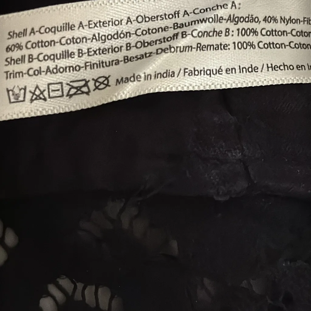 Free People NWT Black Lace All Yours Bralette‎ Wireless Lined Crop Top Sz Small - Image 2