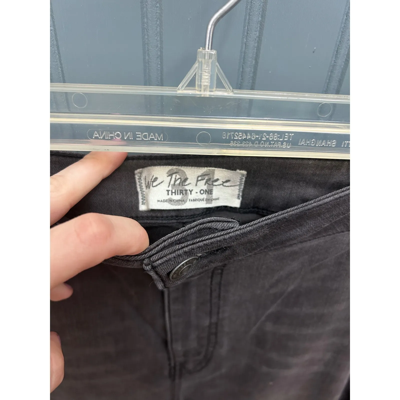 Free People Thirty One Charcoal Grey Flare Jeans Womens Size 31 - Image 5