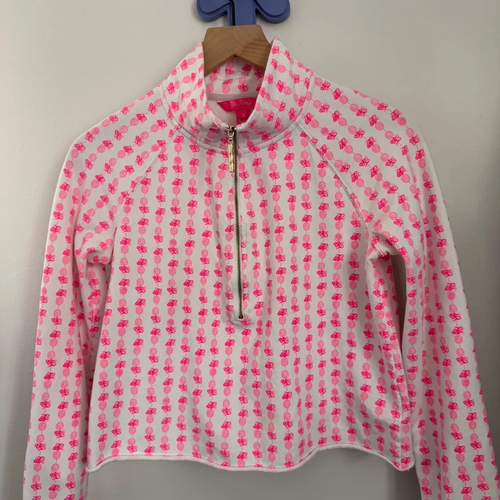 Lilly Pulitzer Small UPF 50+ Ronan Cropped Popover Pink Pineapple Outdoor Resort - Image 2