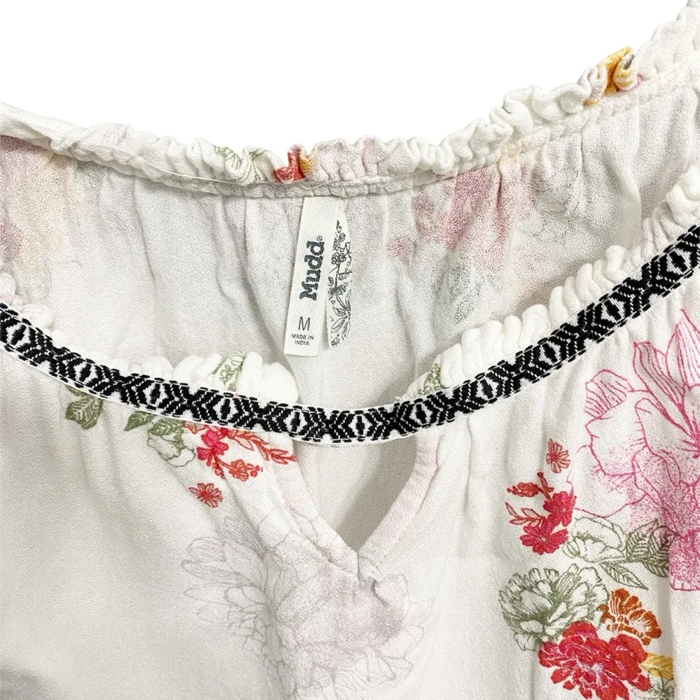 Mudd Y2K Junior’s Medium Spaghetti Strap Flowy Tank Floral - Image 3