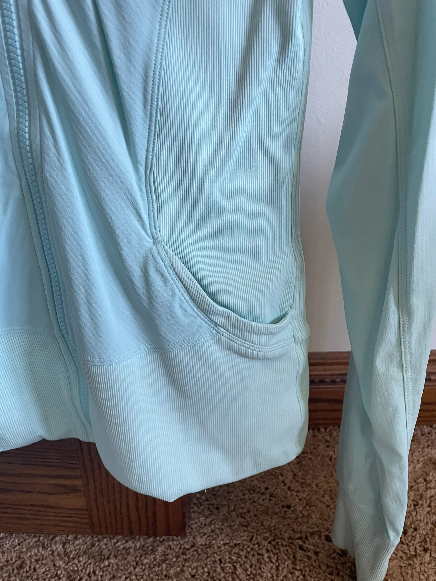 Lululemon Size 6 In Flux  Jacket - Image 4