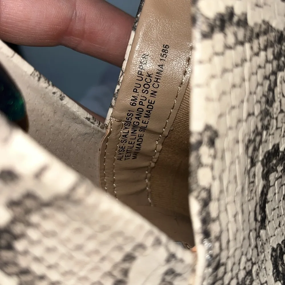 STEVE MADDEN Alyse Bootie Light Snakeskin Pointed Toe 6M Edgy Mobwife‎ Rocker - Image 6