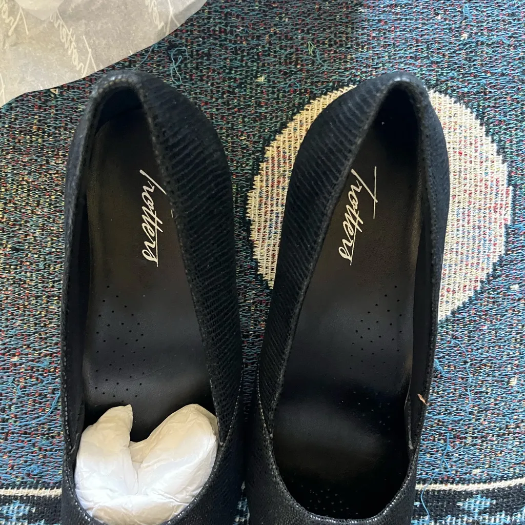 Trotters Black Flats Elegant Loafers SZ 7 Brand New Minimalist Pump Heels Formal - Image 6