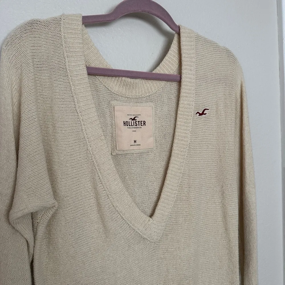 Medium Y2K 2000’s Bella Swan Cream Fitted Knit Long Sleeve Sweater - Image 3