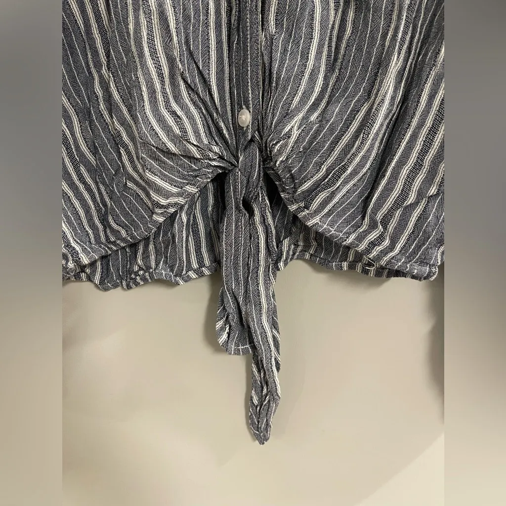 American Eagle Outfitters Blue Striped Button-Down Shirt - Image 3