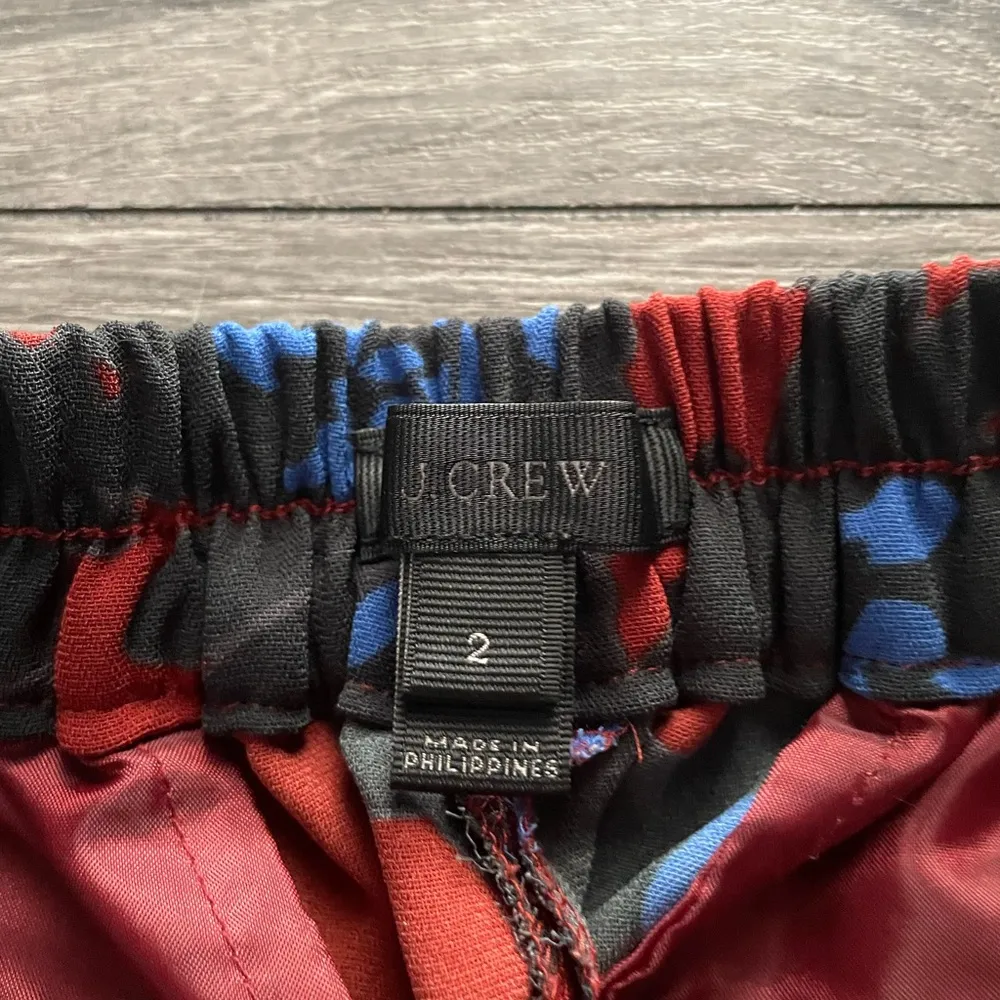 J. Crew Red and Blue Floral Firework Pull-On Cropped Pants - Image 2