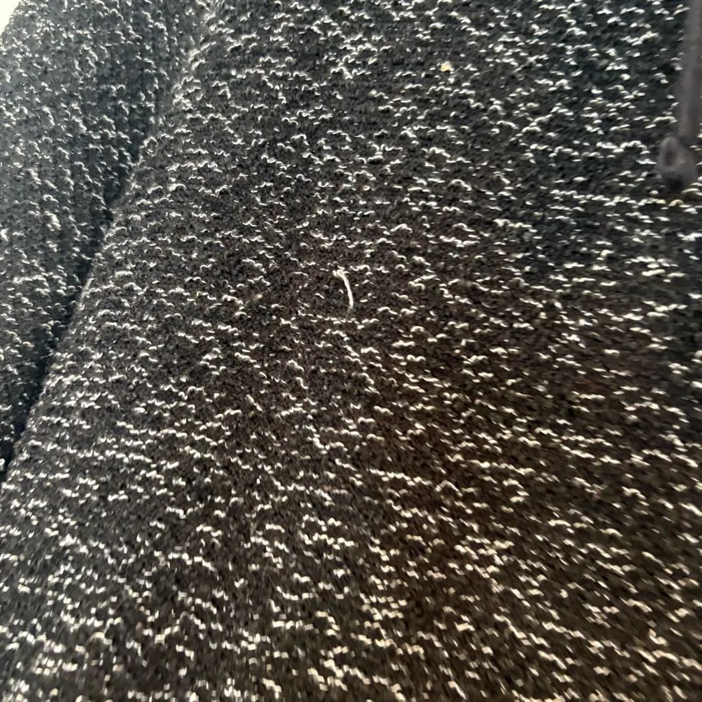 Fabletics Gray/Black‎ Hoodie Size Large - Image 6