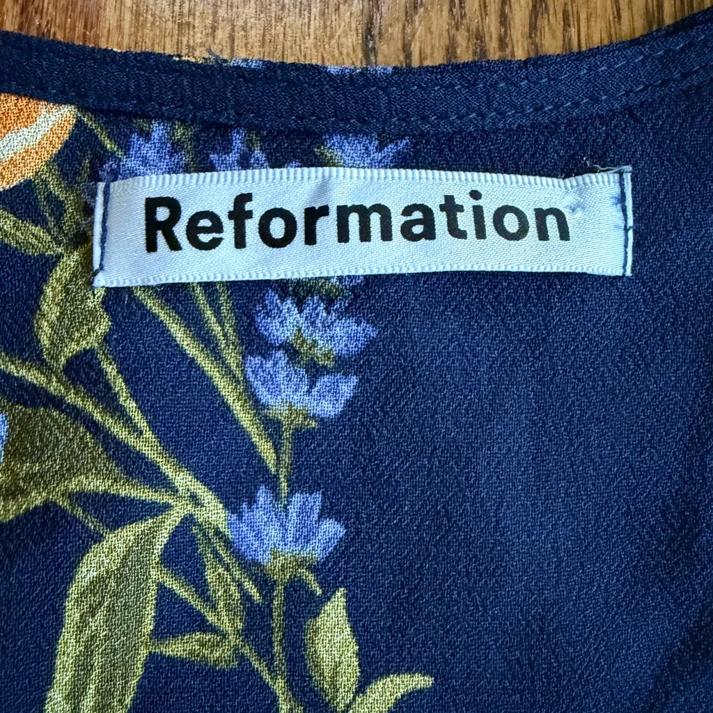 Reformation Alessandra Floral Wrap Dress in Petite Jardin Floral (Navy) - Large - Image 5