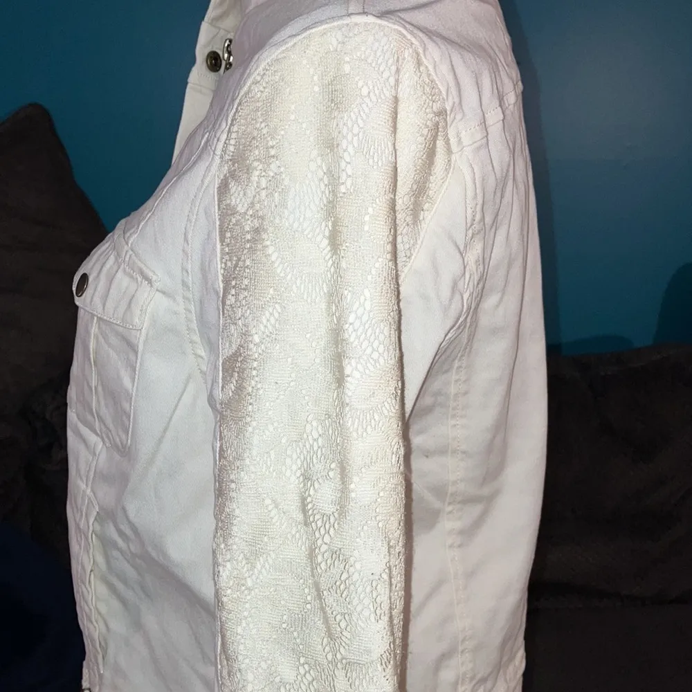 BKE Lace Denim Jacket with removable hood, Large - Image 5