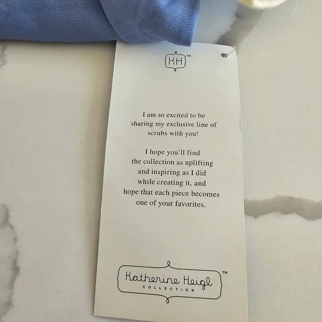 Katherine Heigl Collection Scrubs Light Blue Top sz 2XL Gray's Anatomy - Image 7