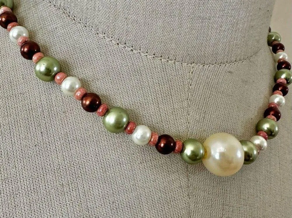 Colorful faux pearl necklace - Image 2