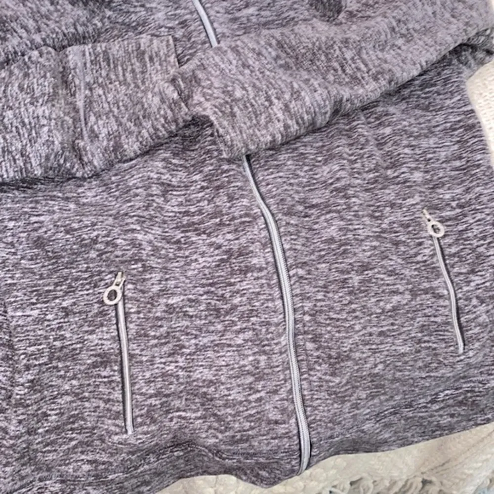 Calvin Klein Performance quick dry grey jacket size medium zip up - Image 5