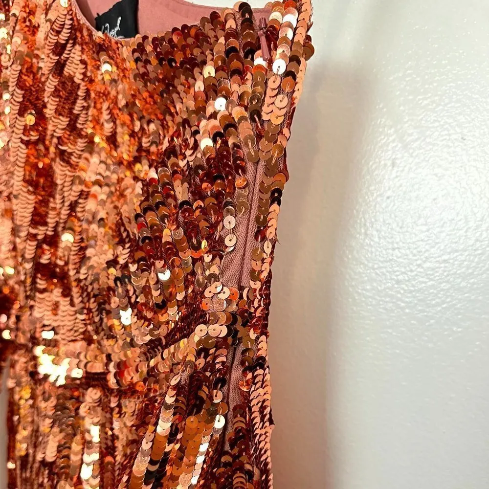 MAC DUGGAL Sequin One-Shoulder Long Sleeve Column Gown in Copper Size US 2 - Image 6
