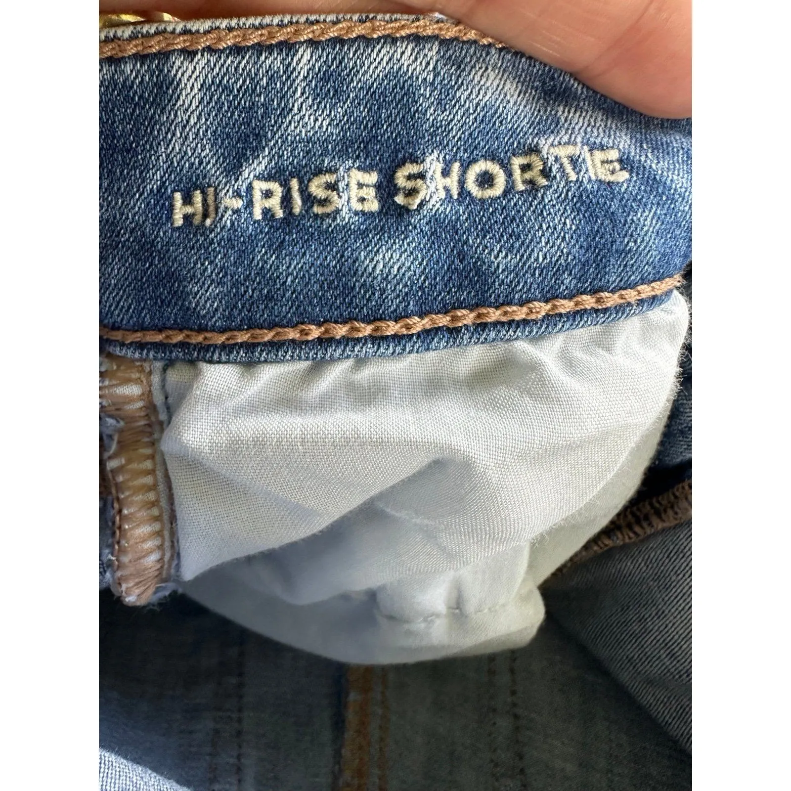 American Eagle Stretch Hi-Rise Light Wash Distressed Raw Edge Folded Hem Shortie - Image 5